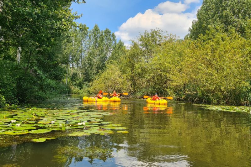 Onze collega Carolien ontsnapt aan de ratrace met haar packraft
